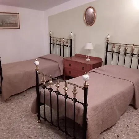 Bed & Breakfast 2 Fields