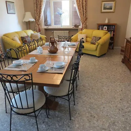 2 Fields Bed & Breakfast Castellaneta