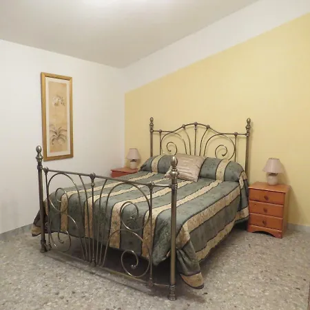 2 Fields * Castellaneta