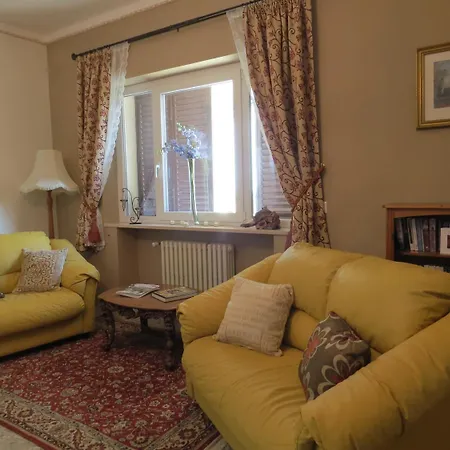 Bed & Breakfast 2 Fields 3*