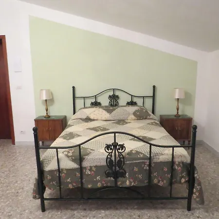 2 Fields Castellaneta