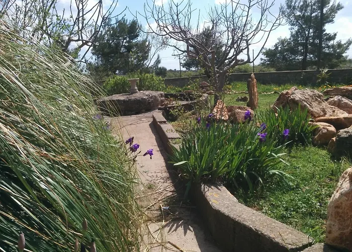 2 Fields Bed & Breakfast Castellaneta