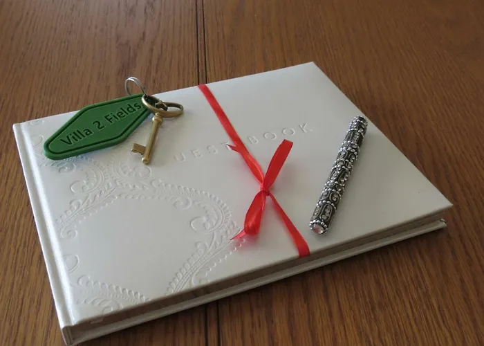 2 Fields Bed & Breakfast